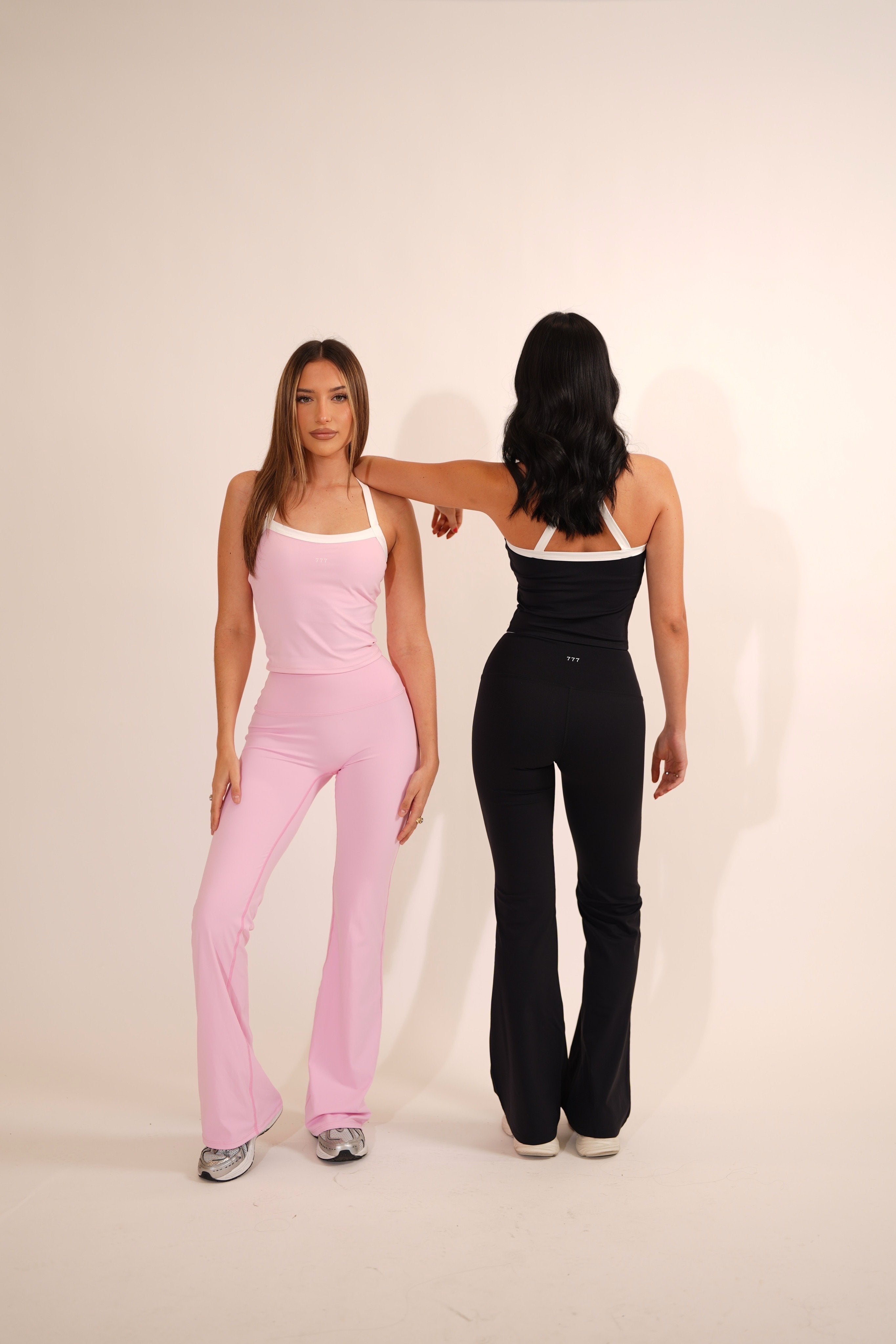 Aura Set Black